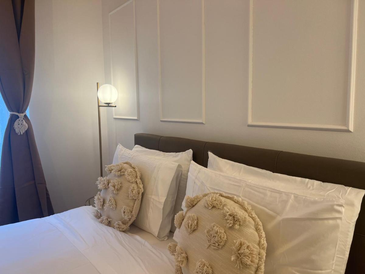 Regina Milano In Bocconi Apartment Екстериор снимка