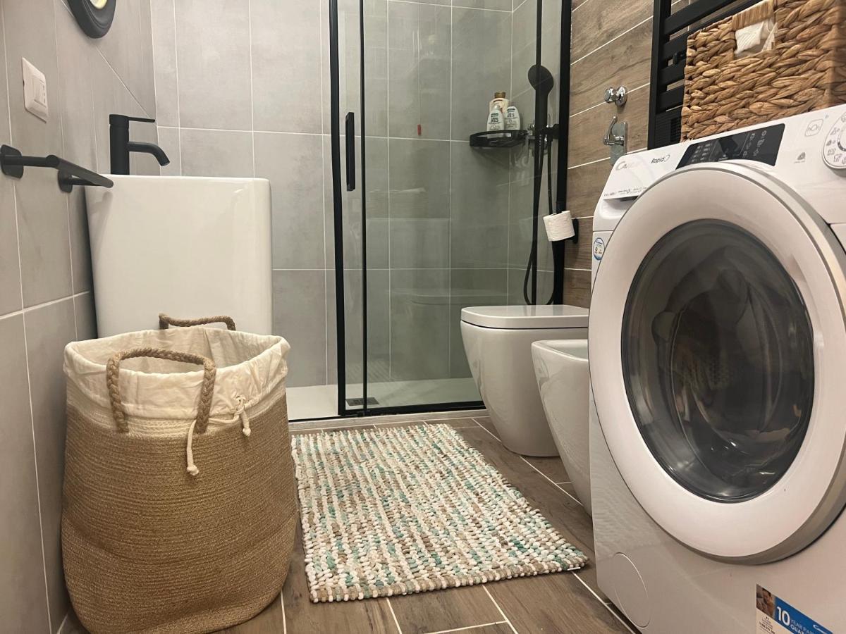 Regina Milano In Bocconi Apartment Екстериор снимка