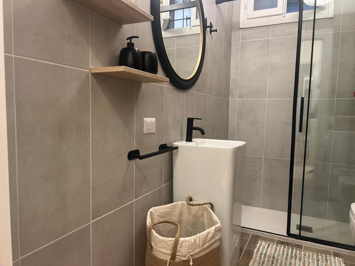 Regina Milano In Bocconi Apartment Екстериор снимка