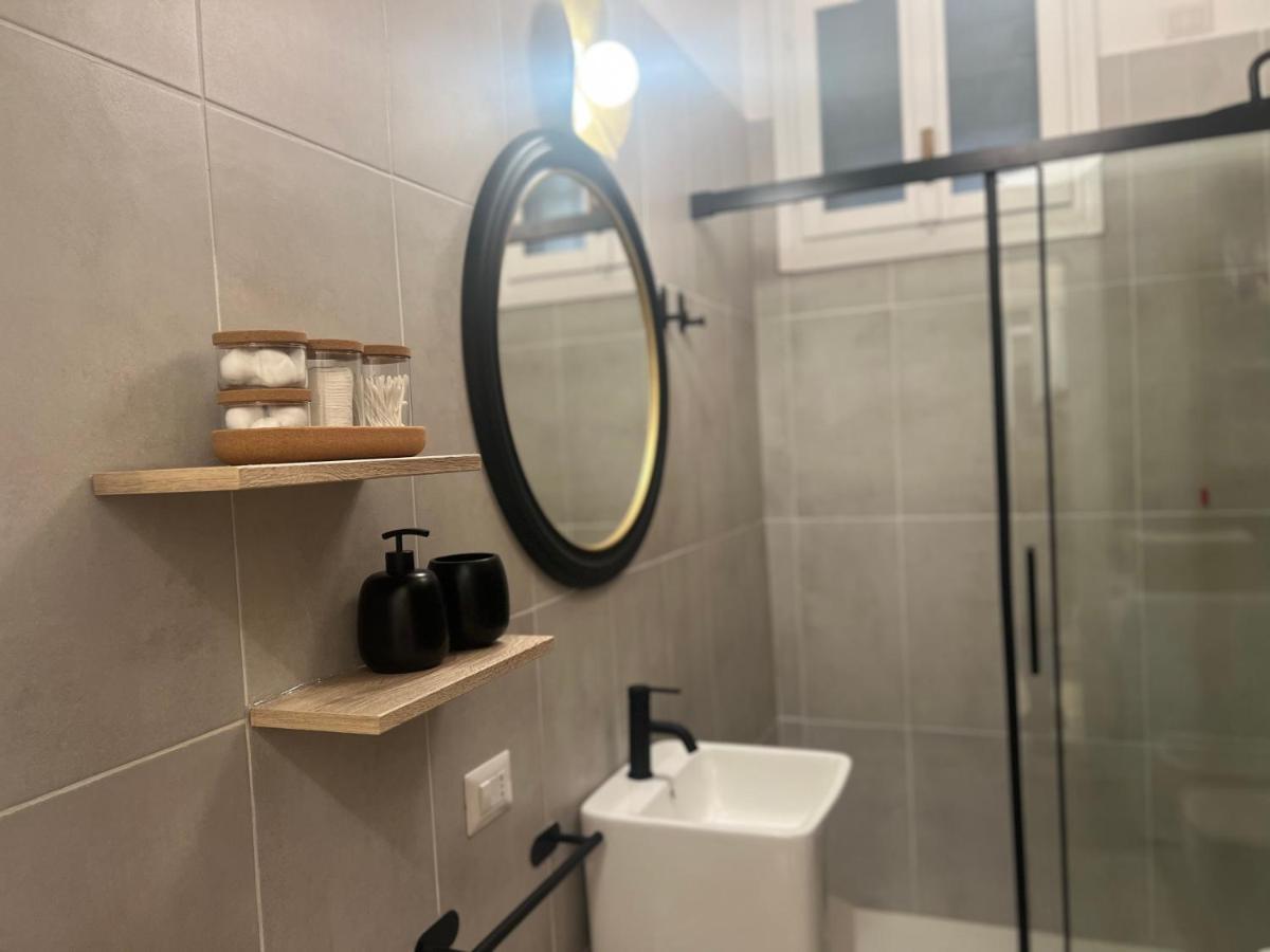 Regina Milano In Bocconi Apartment Екстериор снимка